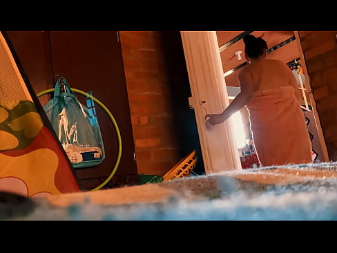 ❤️ Xhaxhai më ndjek në dush, më qitë ndërsa unë bëj dush. ☑ Video porno tek ne sq.xxxdesichudai.ru ❤